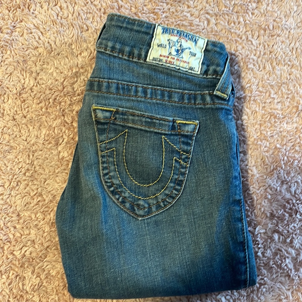 True Religion size 26 skinny jeans